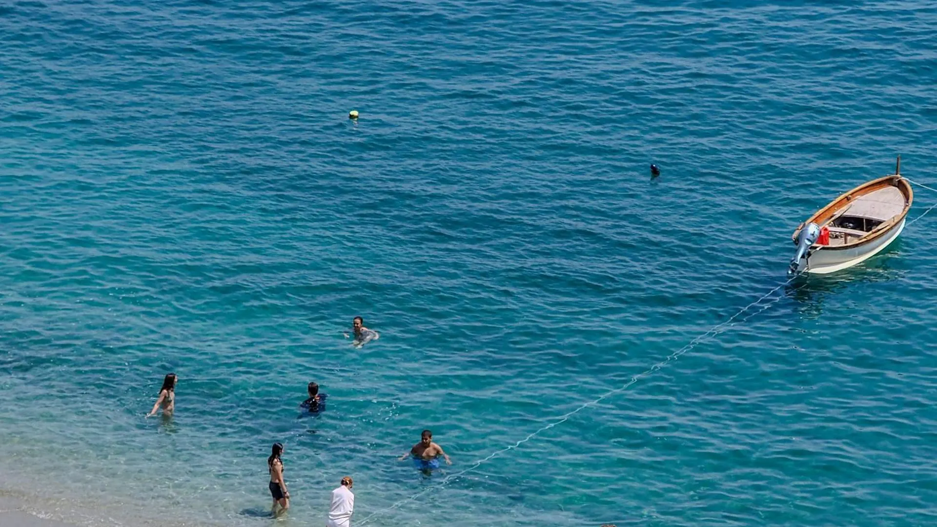 Sciacchetrà Ground Floor Apartment with AC Monterosso al Mare Italië