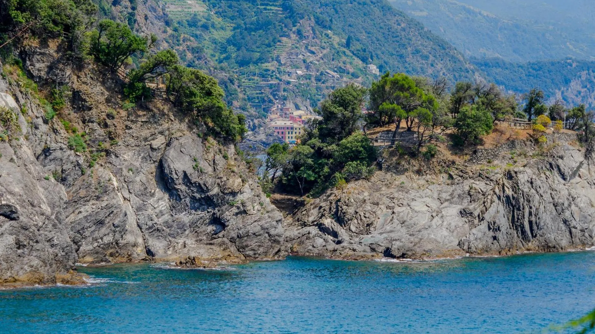 Sciacchetra Ground Floor Apartment With Ac Monterosso al Mare